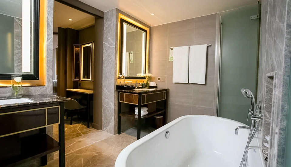 هتل سنتارا گرند ات سنترال ورلد بانکوک